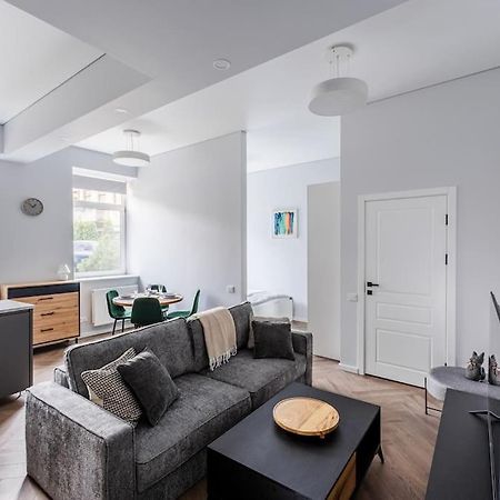 Modern Flat In Old Town Kaunas - Free Parking & Self Check-In Eksteriør billede
