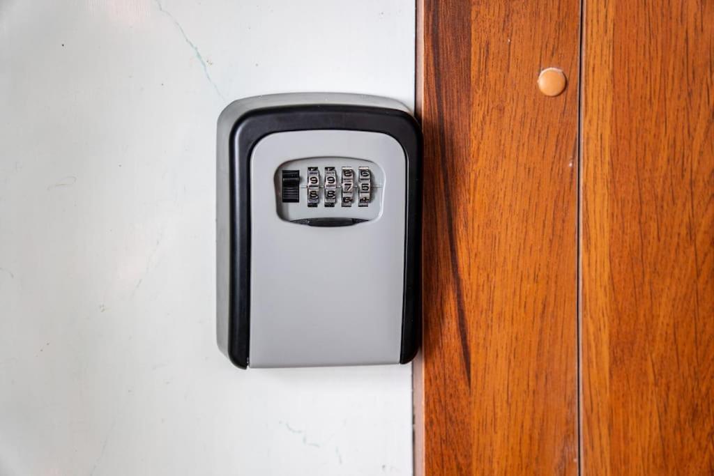 Modern Flat In Old Town Kaunas - Free Parking & Self Check-In Eksteriør billede