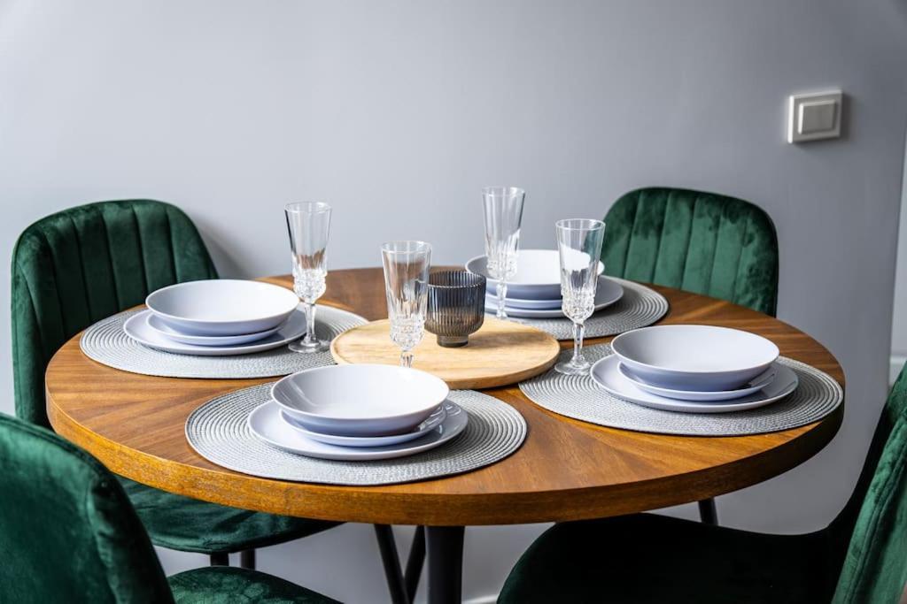 Modern Flat In Old Town Kaunas - Free Parking & Self Check-In Eksteriør billede