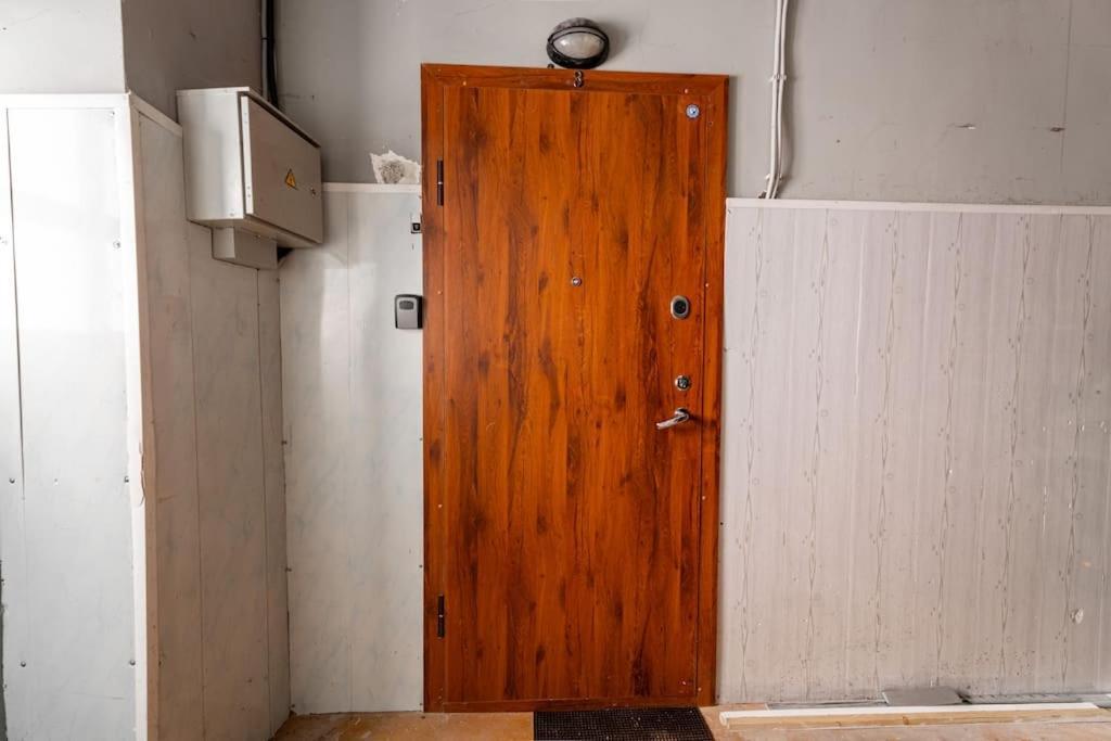 Modern Flat In Old Town Kaunas - Free Parking & Self Check-In Eksteriør billede