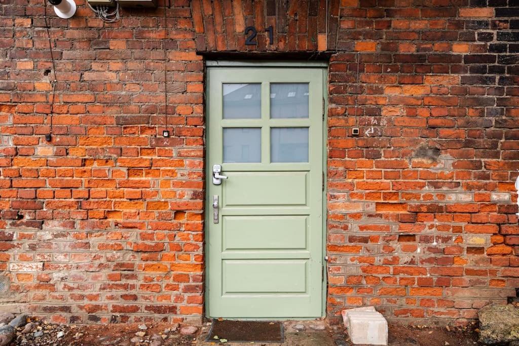 Modern Flat In Old Town Kaunas - Free Parking & Self Check-In Eksteriør billede